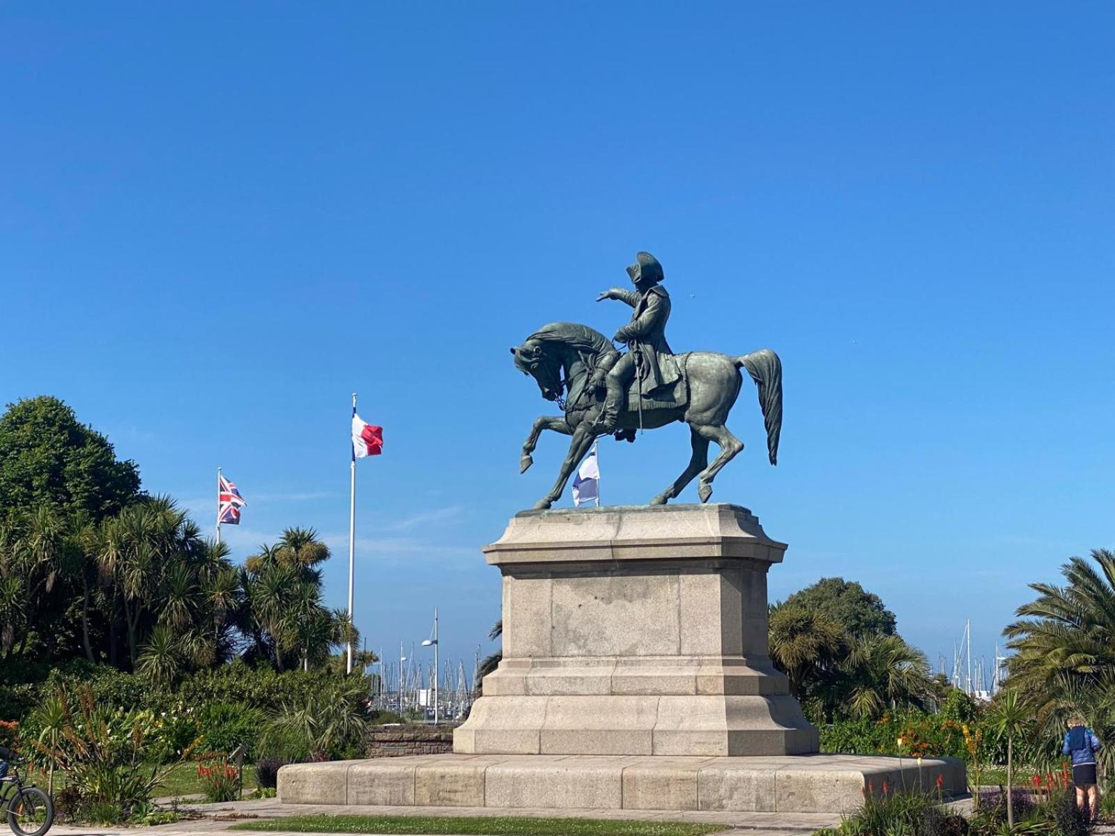 L'Escale Cherbourgeoise Экстерьер фото